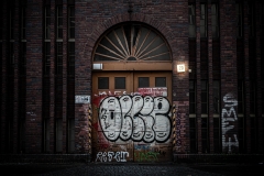 graffity_door_mh