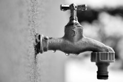 Wasserhahn